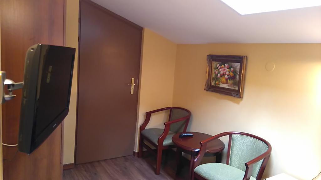 Villa Podkowa Podkowa Lesna Ngoại thất bức ảnh