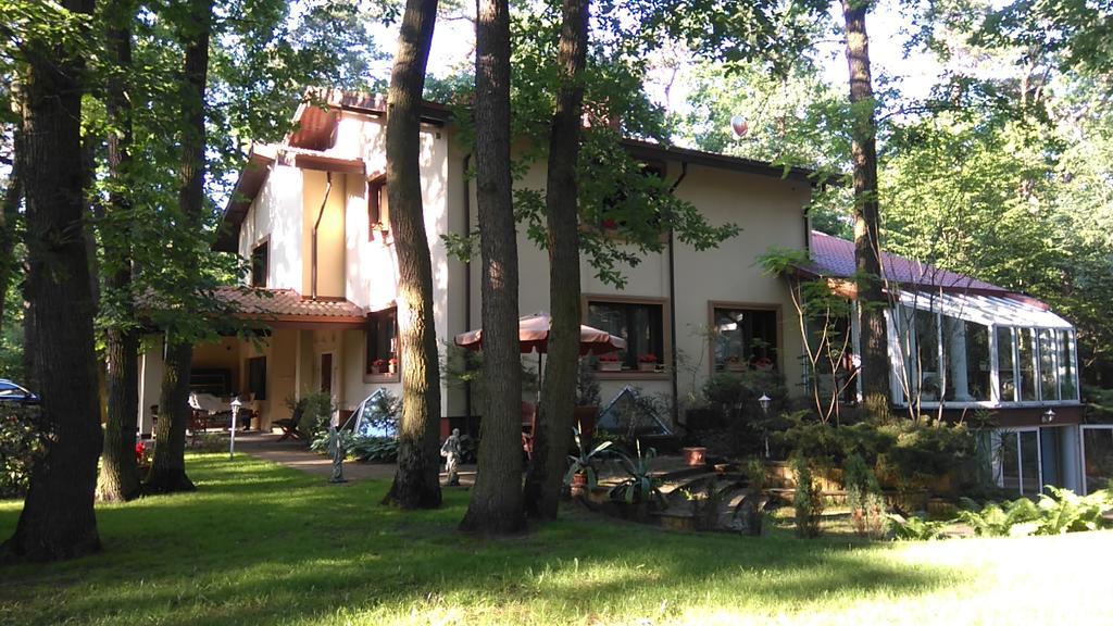 Villa Podkowa Podkowa Lesna Ngoại thất bức ảnh